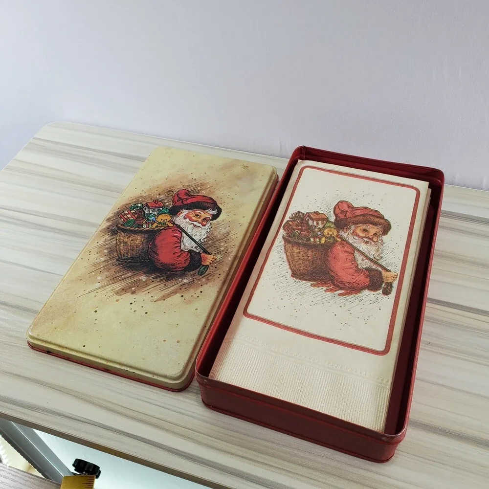 Vintage 1986 Santa Napkins and Tin Set 11 Christmas Potpourri Press